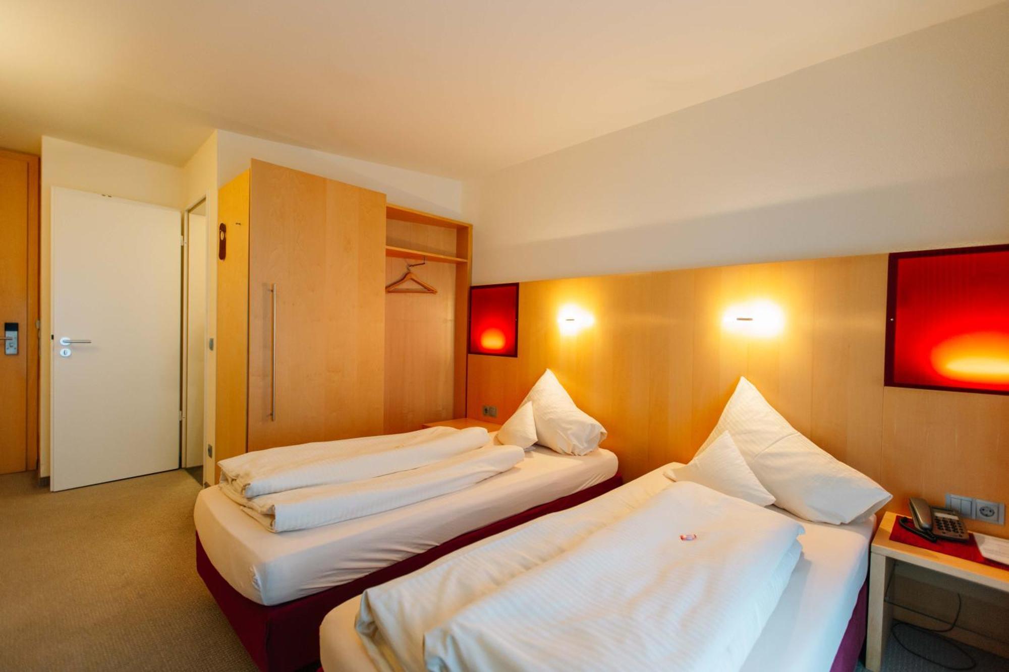 Landhotel Gasthof Drexler Gbr เฟือร์สเทนเฟลด์บรุค ภายนอก รูปภาพ